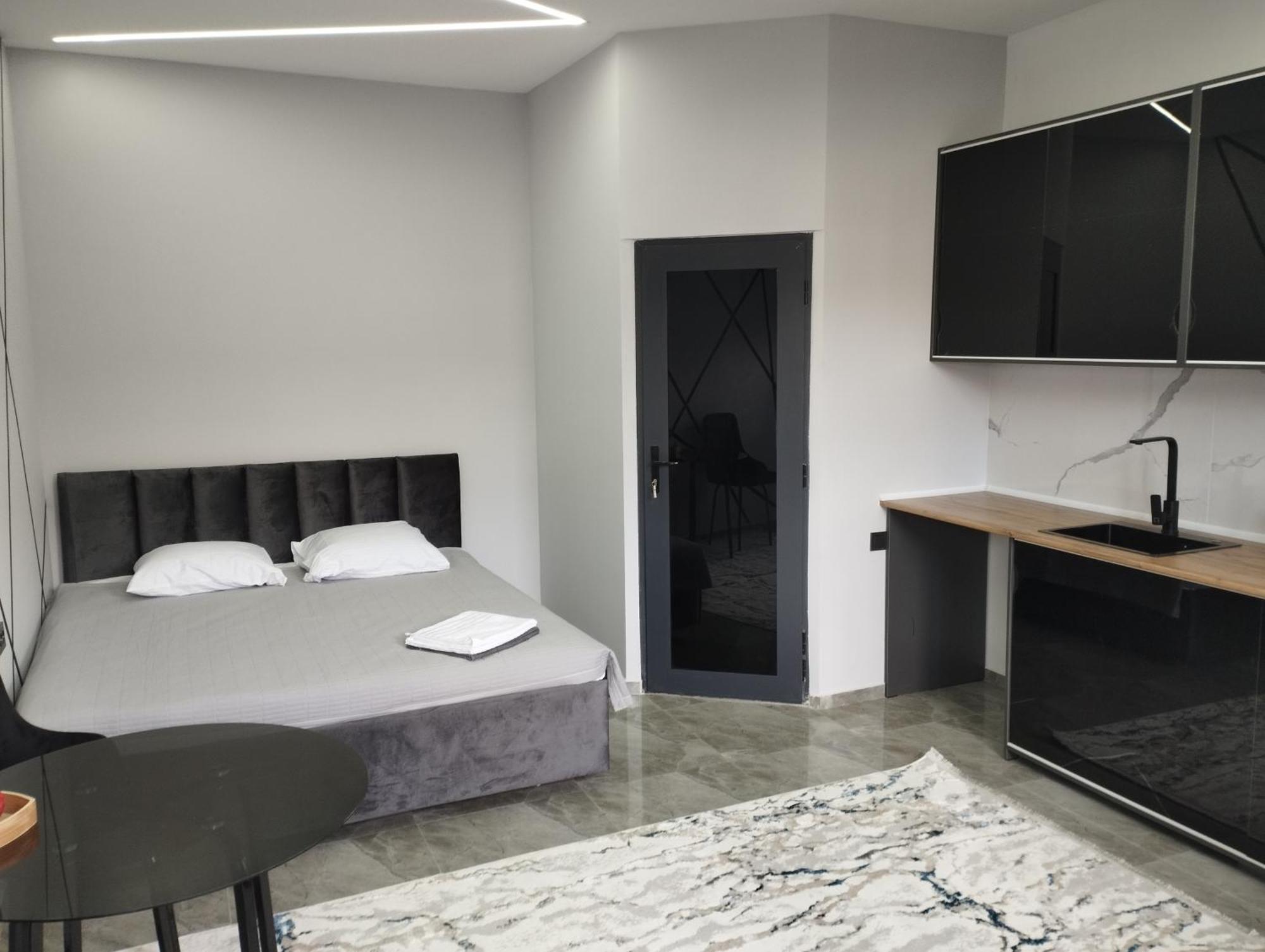 Lumi Hotel Bishkek Exterior photo