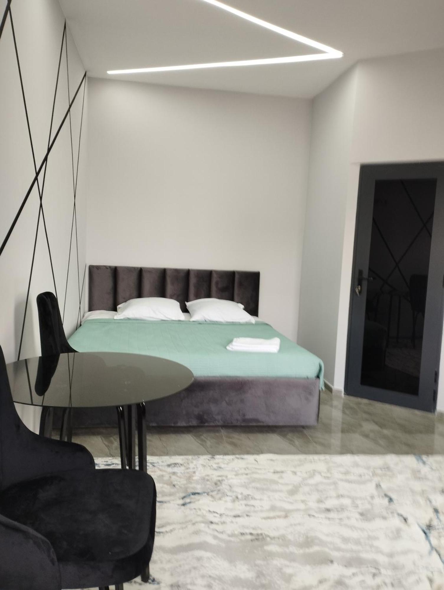 Lumi Hotel Bishkek Exterior photo